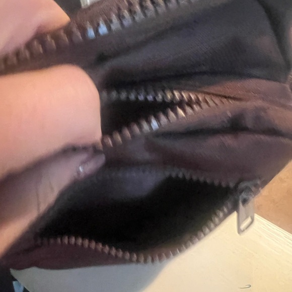 CalPak crossbody in walnut - Picture 6 of 9